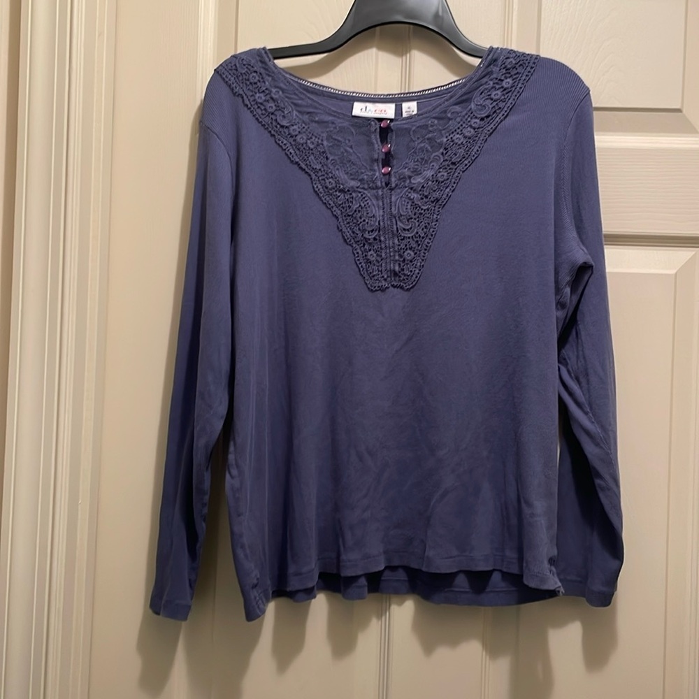 Lace collar long sleeve